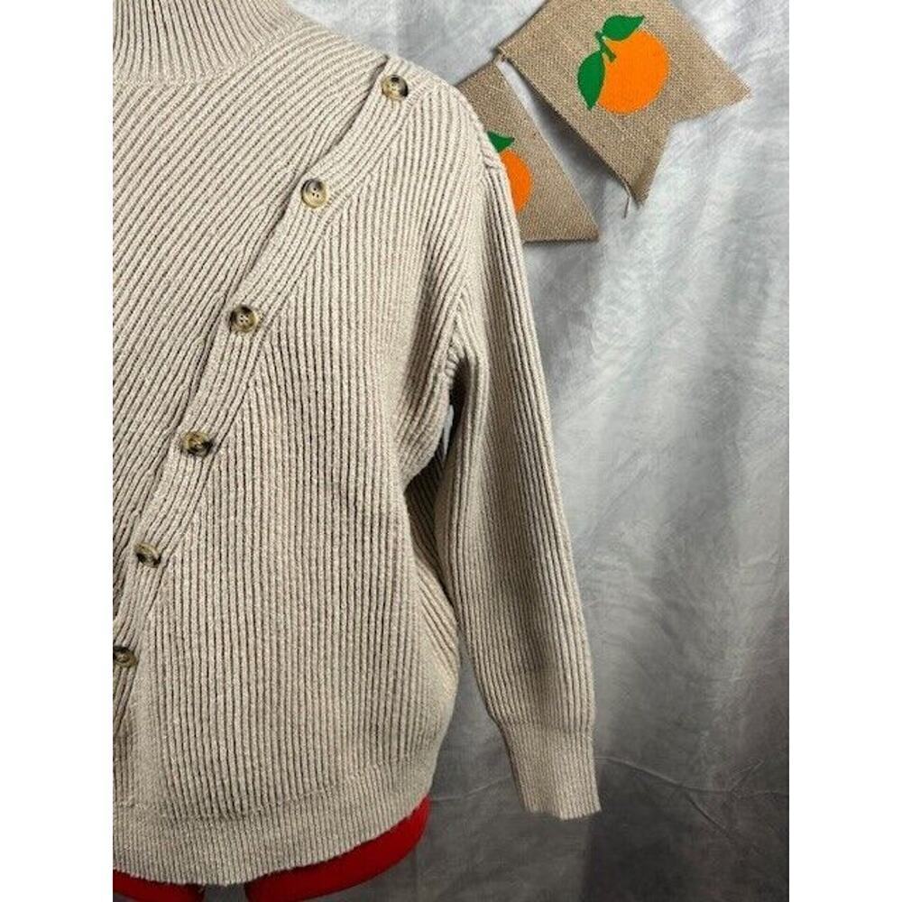 Women’s ASTR the label Button Slit Front Sweater Taupe Size Small - Picture 3 of 6